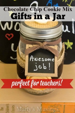 Back to School Teacher Gift: Chocolate Chip Cookies in a Jar