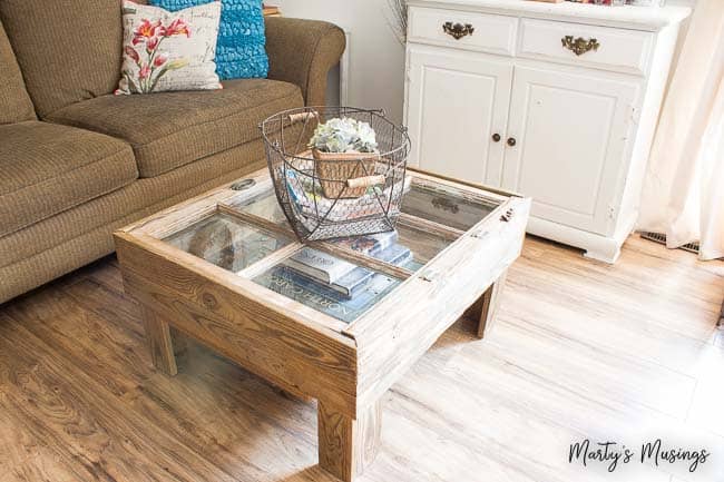 31 Rustic DIY Home Decor Projects - Refresh Restyle